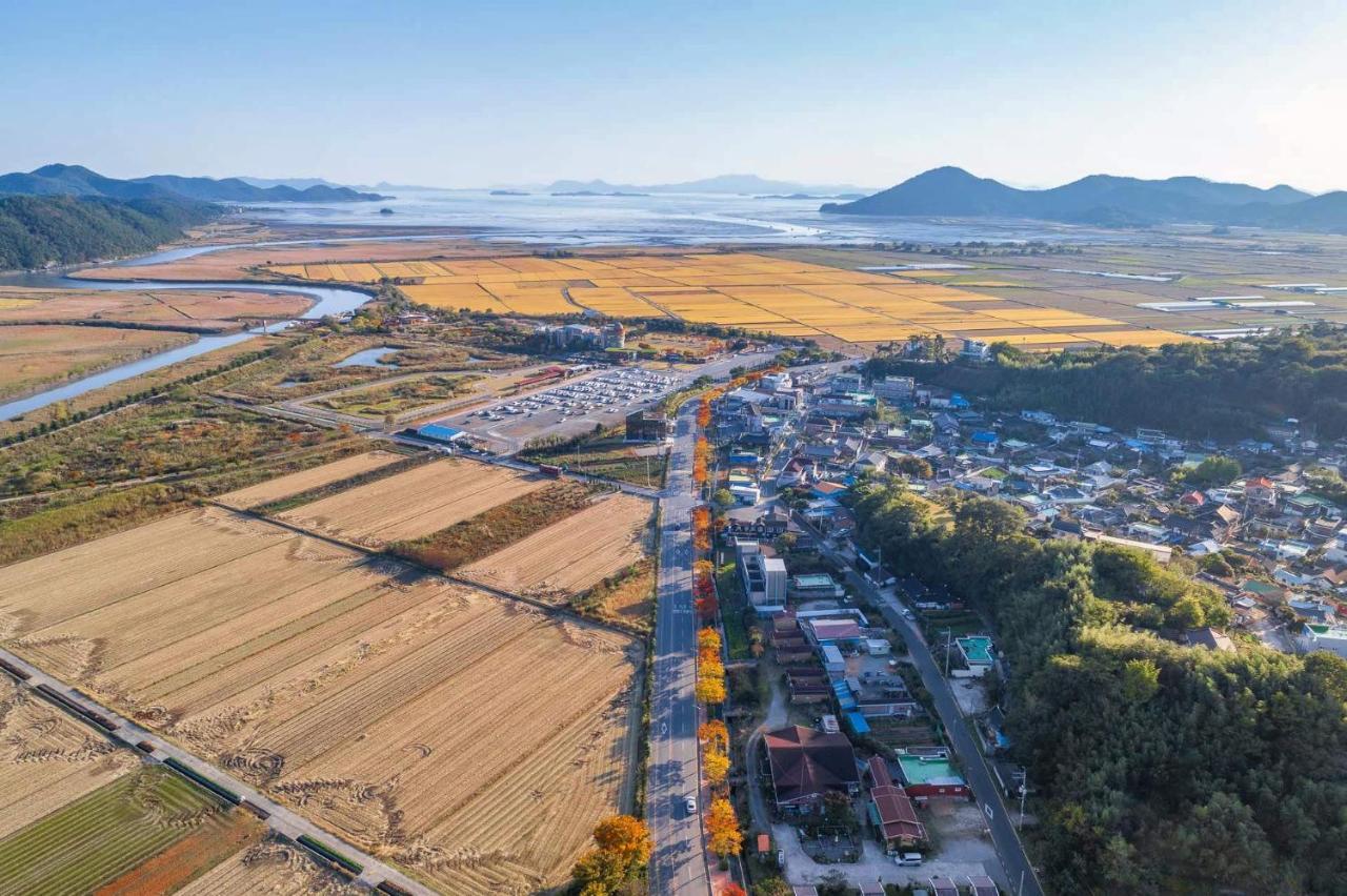 Four Seasons Pension Suncheon Exterior photo