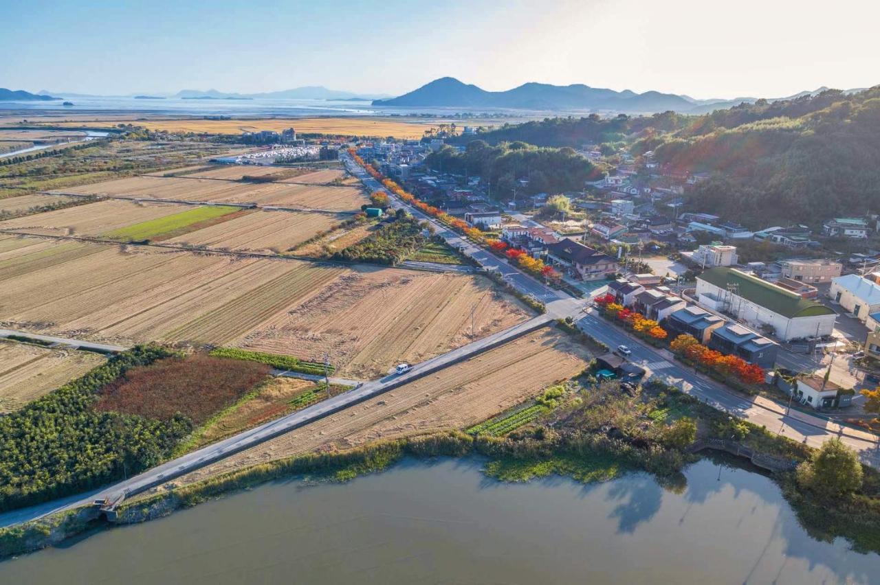 Four Seasons Pension Suncheon Exterior photo